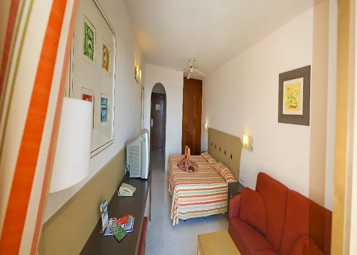 Отель Sbh Taro 4*